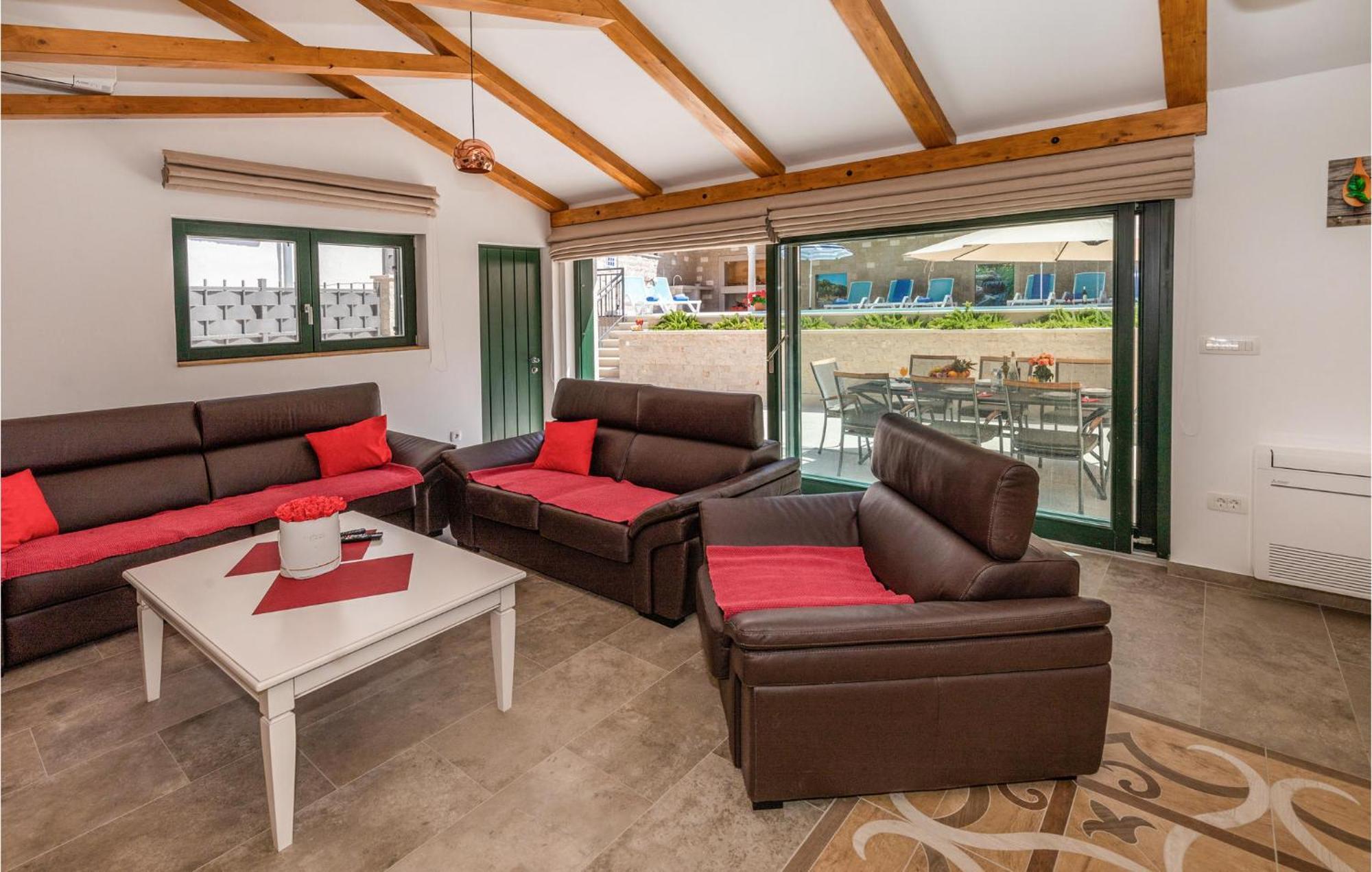 Lovely Home In Klek With House A Panoramic View Exterior photo